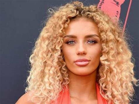 Jena Frumes Wiki: Age, Boyfriend, Net Worth, Ethnicity, Sister